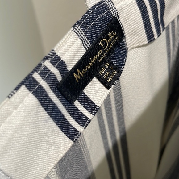 Cute Jumpsuit in white with navy stripes. - Picture 5 of 5